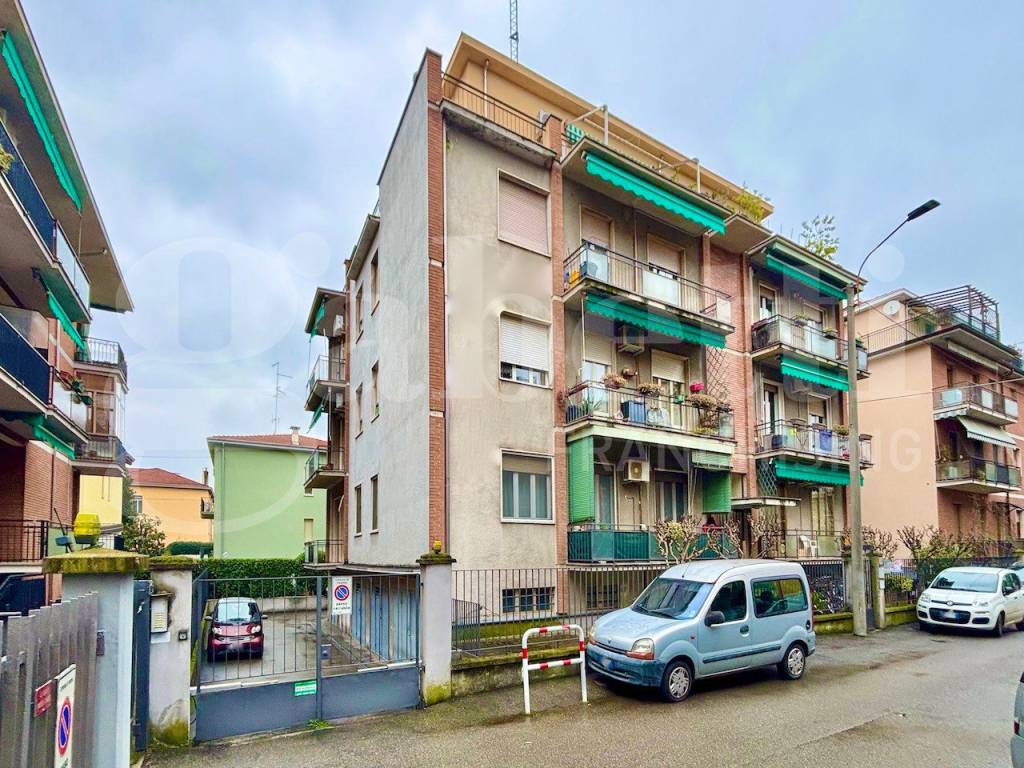 Attico / mansarda a Parma in Via Giuseppe Micheli, 11 - Foto 2