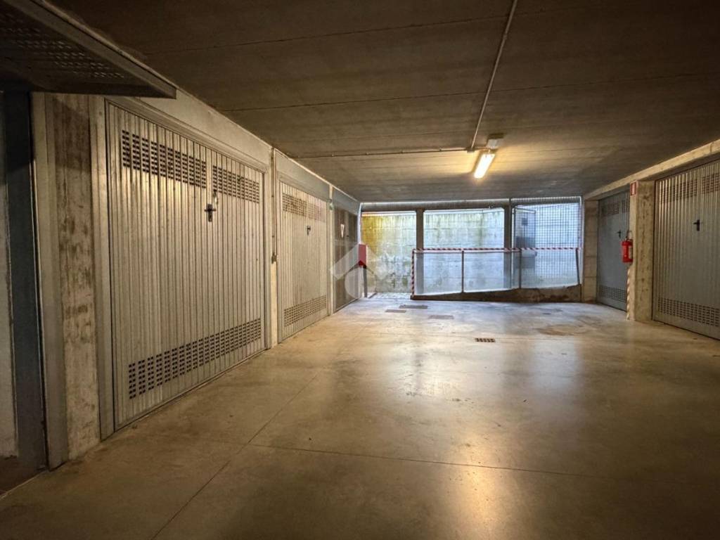 Box / garage a Cavriago in Via Della Repubblica, 41 - Foto 5