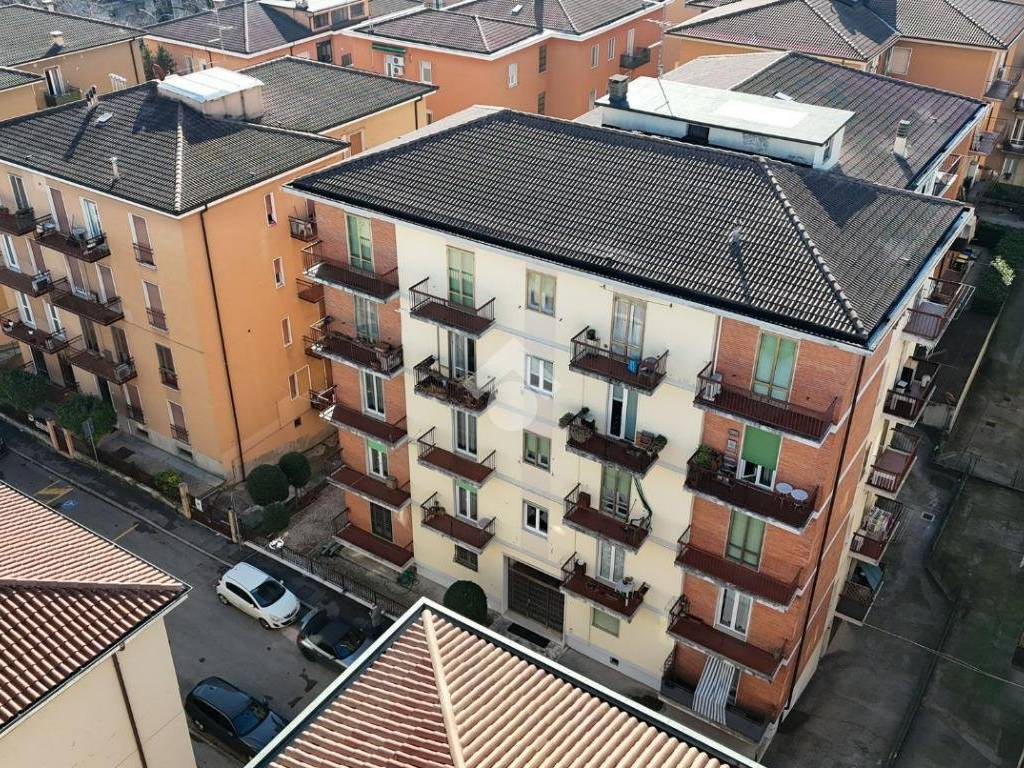 Appartamento a Verona in Via Angelo da Velo, 5 - Foto 2