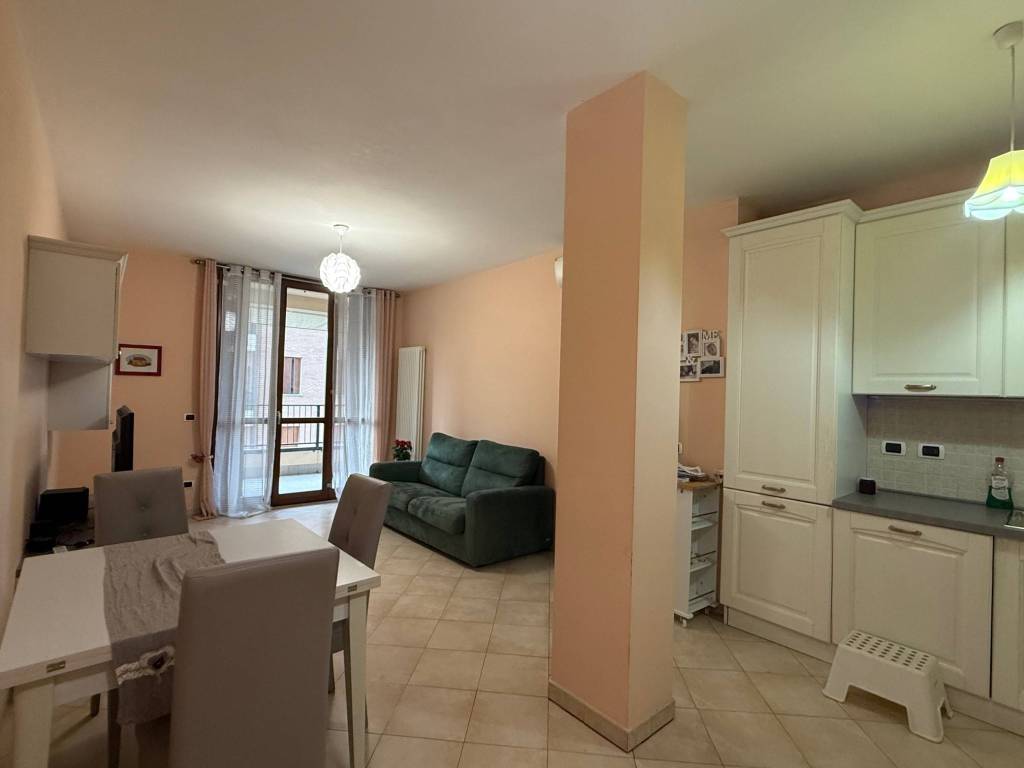 Appartamento a Parma in Via Enrico Bertoluzzi - Foto 2