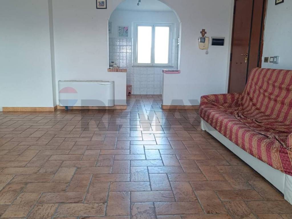 Villa a Aprilia - Foto 4