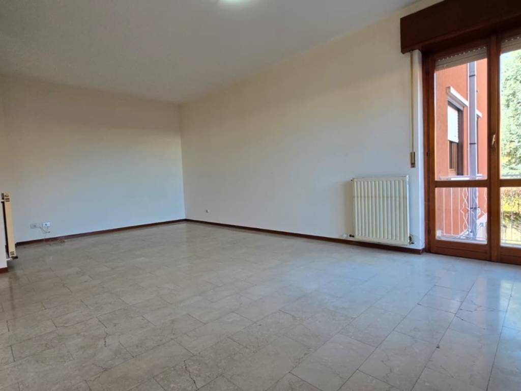 Appartamento a Cassano magnago in Via Marche, 5 - Foto 4