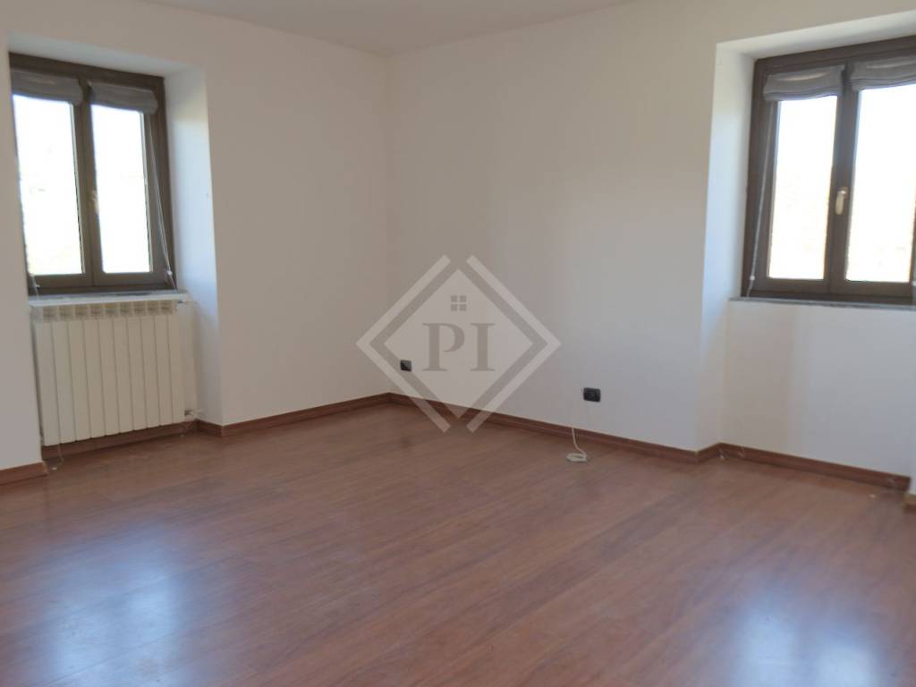 Appartamento a Luino - Foto 2
