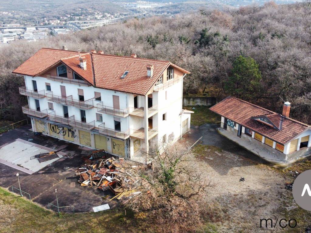 Palazzo / stabile a Muggia in Via di Monte d'Oro, 33 - Foto 2