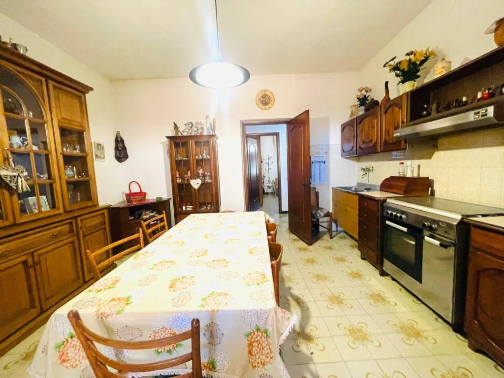 Villa a Castelnuovo magra in Via Olmarello, 22 - Foto 2