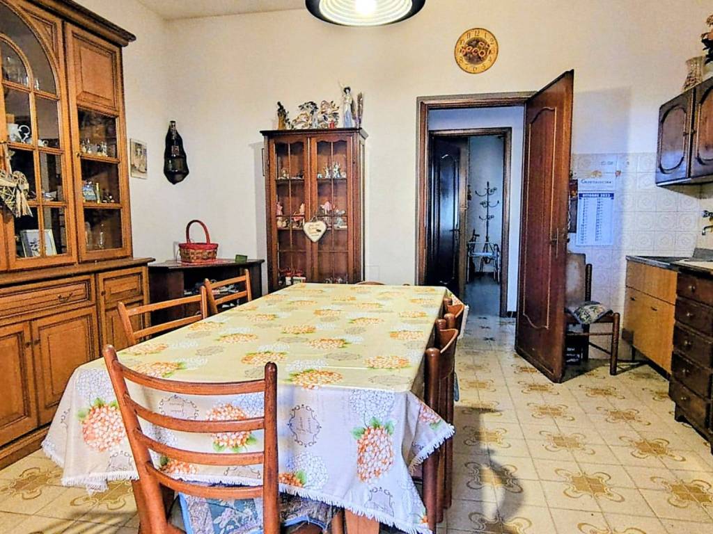 Villa a Castelnuovo magra in Via Olmarello, 22 - Foto 3