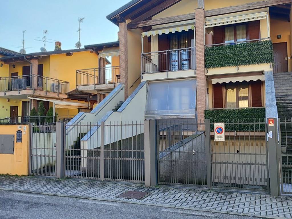 Appartamento a Castiraga vidardo in Via Giuseppe Garibaldi - Foto 4
