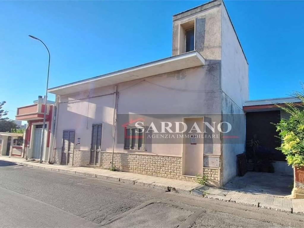 Casa indipendente a San pancrazio salentino in Via Giovanni Panini, 36 - Foto 2