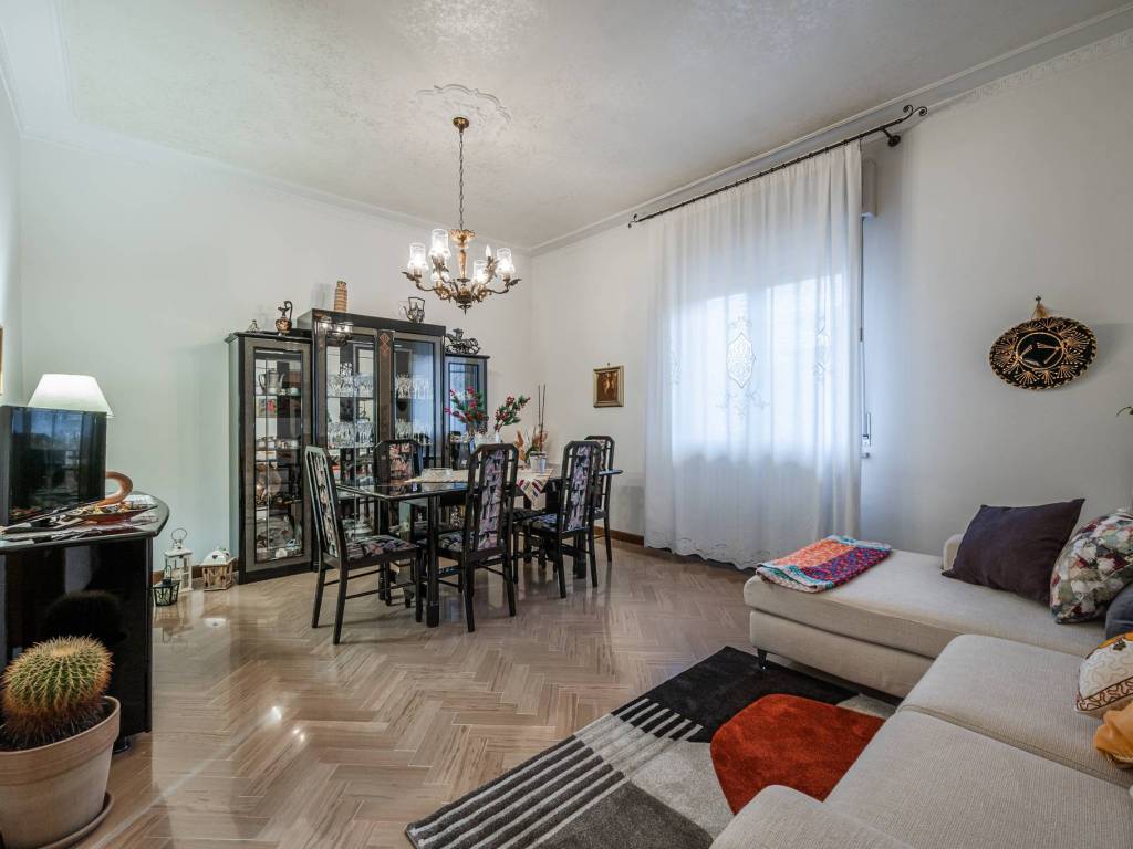 Appartamento a Casalgrande in Via Antonio Gramsci - Foto 3