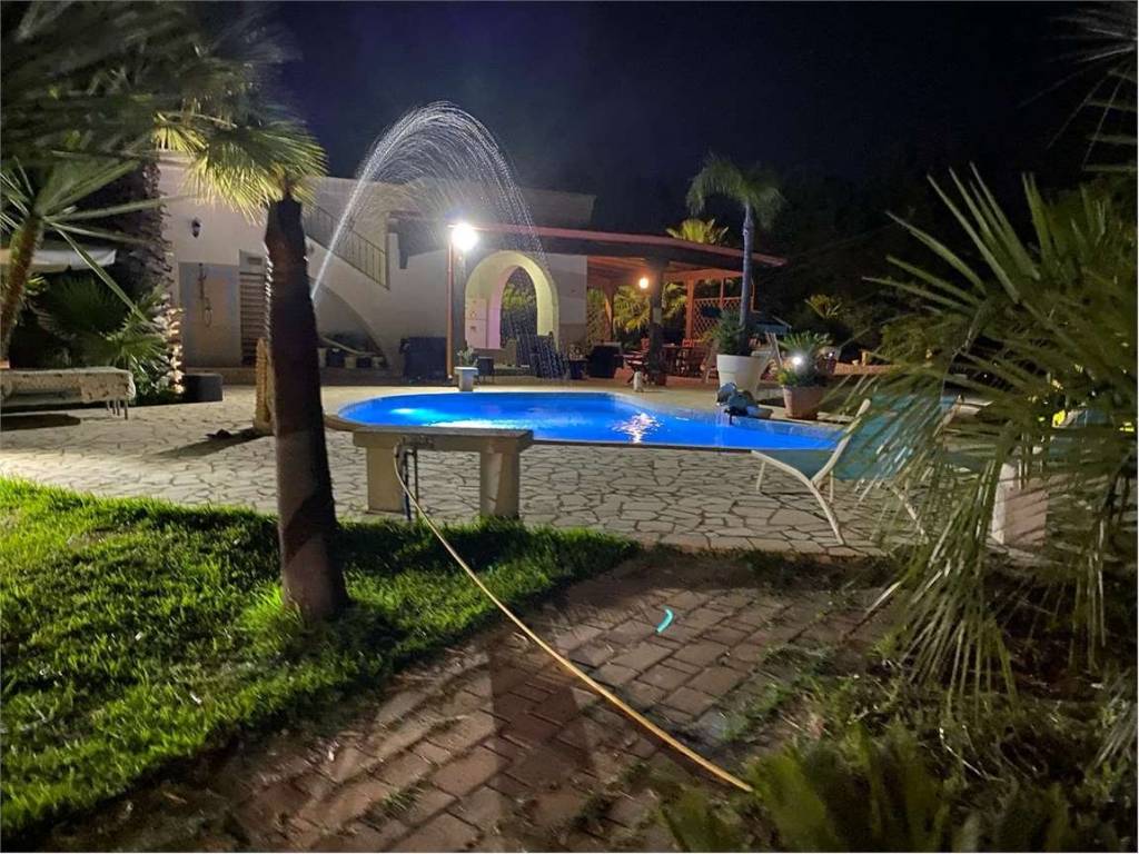 Villa a Ostuni in Strada Provinciale 17 - Foto 3