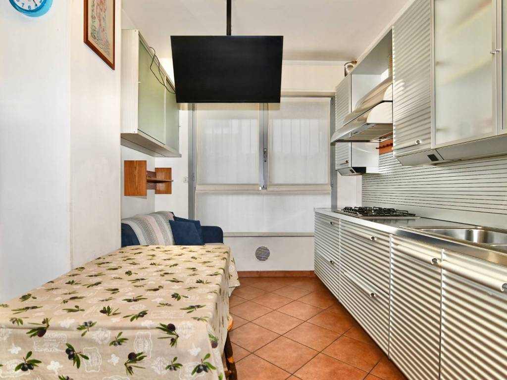 Appartamento a Bollate in Via 5 Giornate, 8 - Foto 2