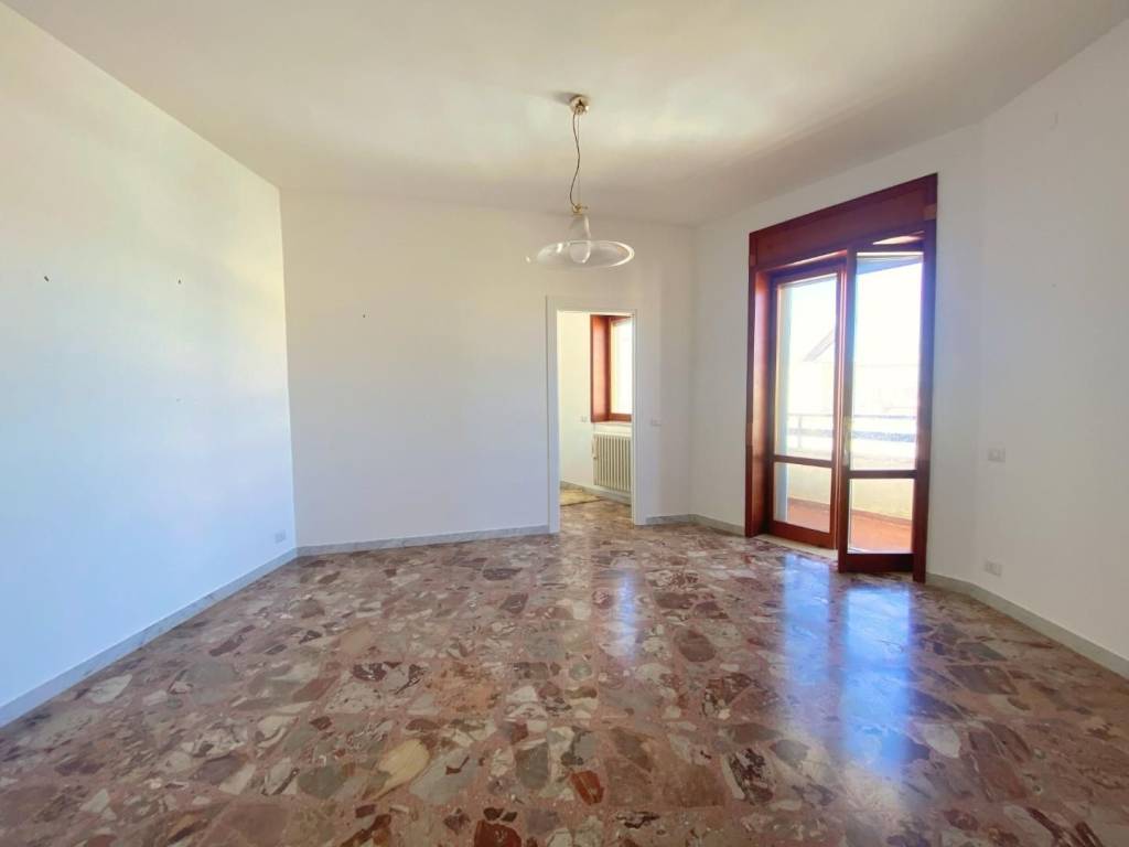 Appartamento a Porto cesareo in Via Marzano, , 17 - Foto 2