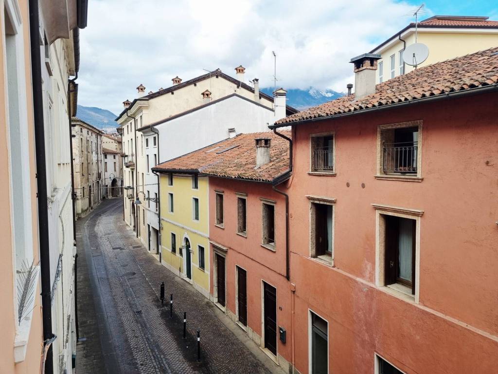 Appartamento a Schio in Via Fusinato, 40 - Foto 2