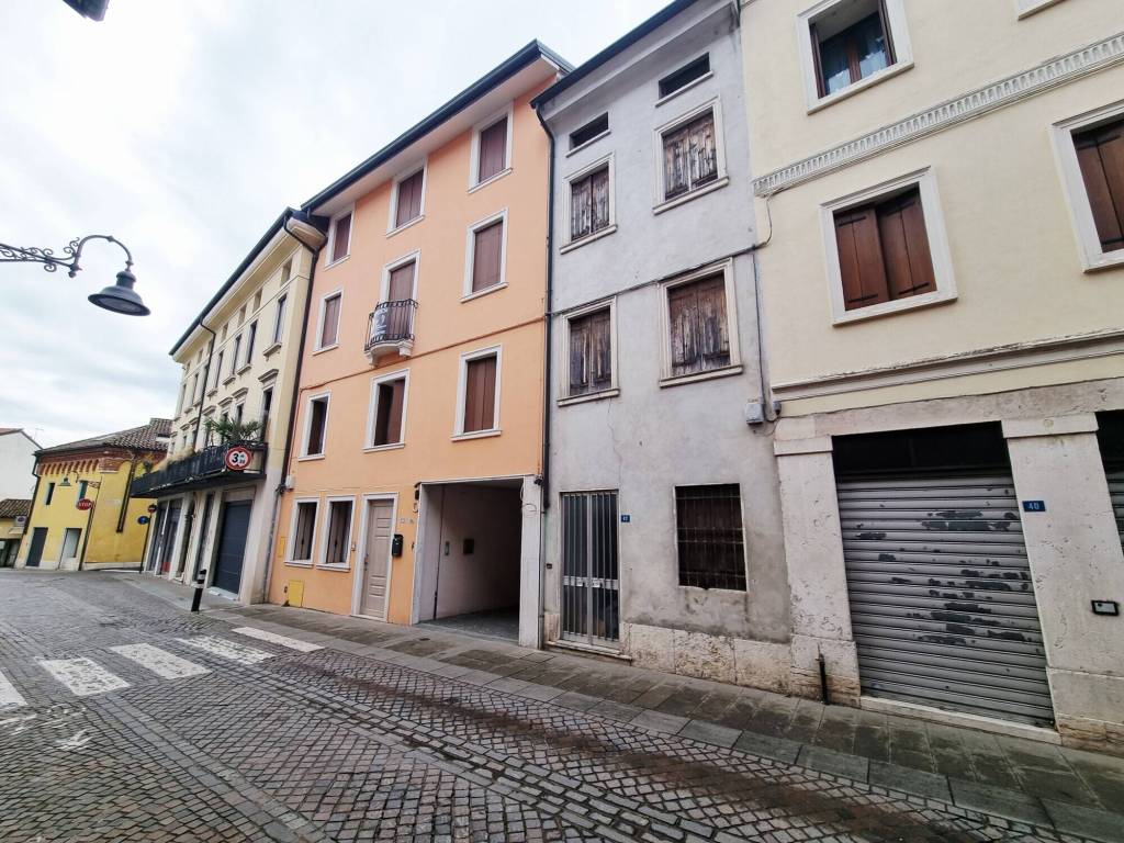 Appartamento a Schio in Via Fusinato, 40 - Foto 3