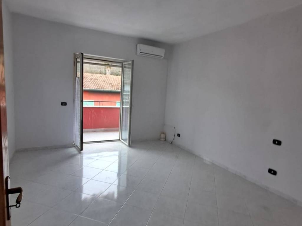 Appartamento a Pozzuoli in Via Cofanara - Foto 2