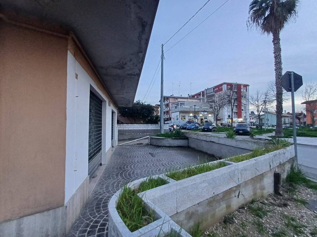 Appartamento a Montesilvano in Via Vestina, 179 - Foto 3