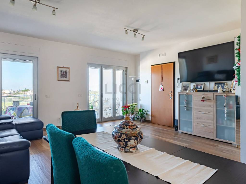 Attico / mansarda a Castellana grotte in Via Papa Giovanni XXIII, 10 - Foto 3