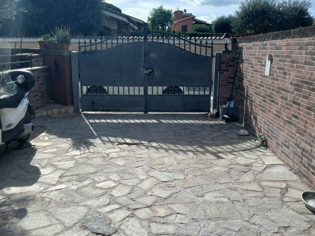 Villa a Ardea in Via Pompei - Foto 3