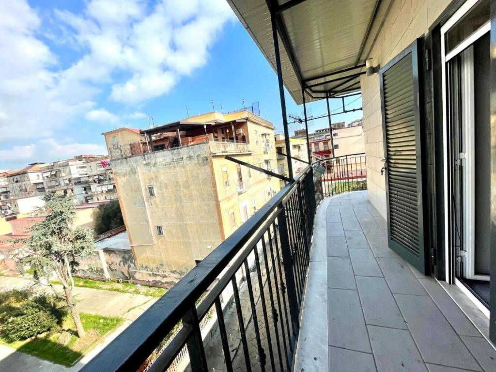 Appartamento a Napoli in Via Enrico Cosenz, 36 - Foto 2