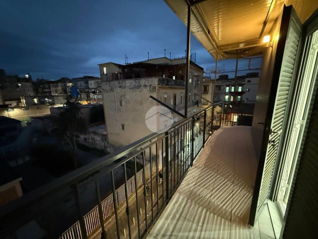 Appartamento a Napoli in Via Enrico Cosenz, 36 - Foto 3