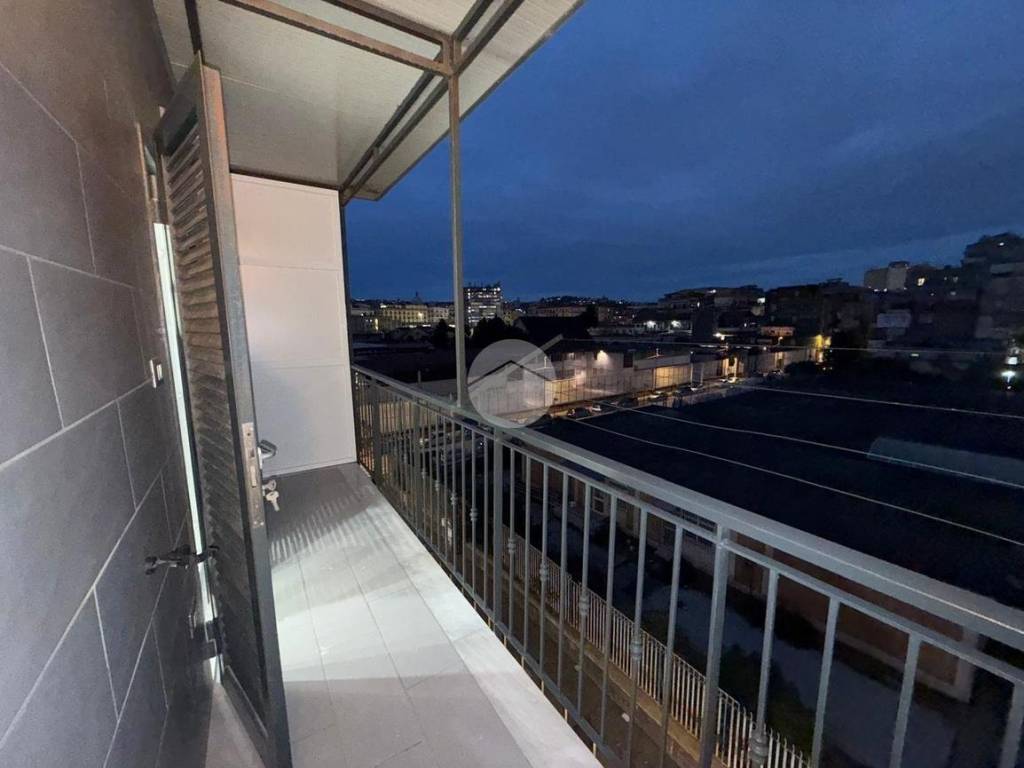Appartamento a Napoli in Via Enrico Cosenz, 36 - Foto 5