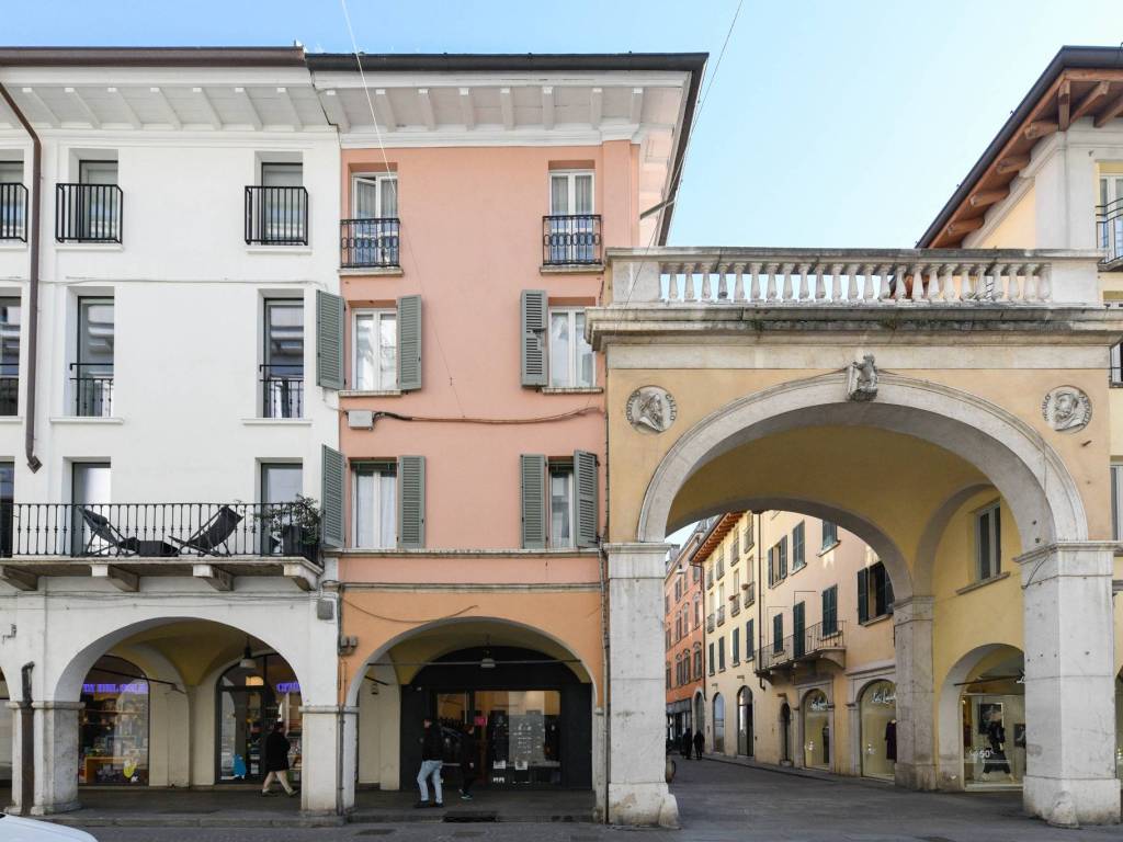 Palazzo / stabile a Brescia in Via Padre Giulio Bevilacqua, 8 - Foto 3