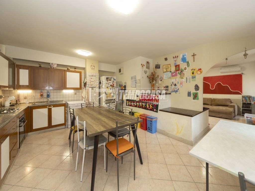 Appartamento a Perugia in Via del Lavoro 67 - Foto 4