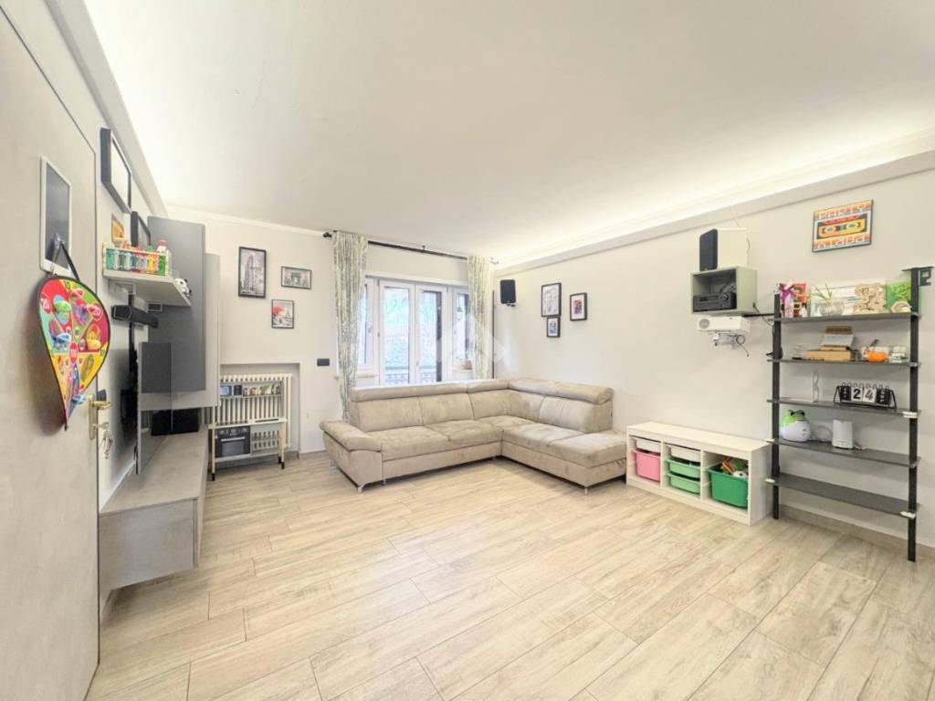 Appartamento a La loggia in Via aldo moro, 9 - Foto 2