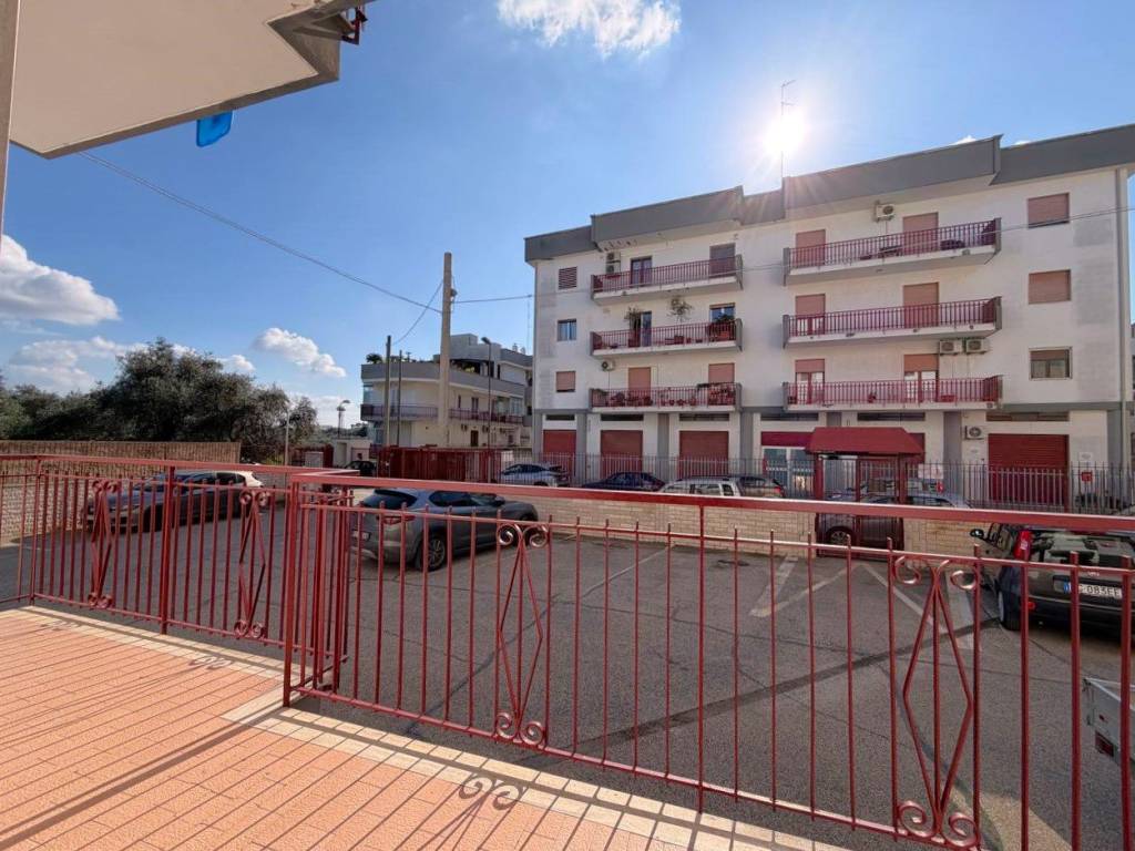 Appartamento a Triggiano in Via Salvo D'Acquisto - Foto 2