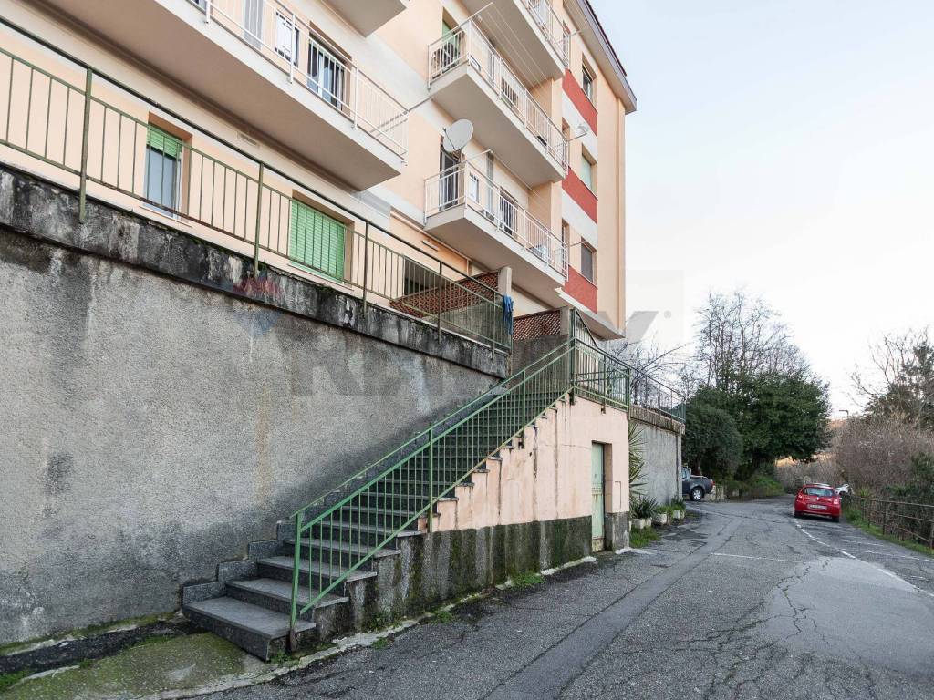 Appartamento a Genova in VIA MAIONOSO, 8 - Foto 2