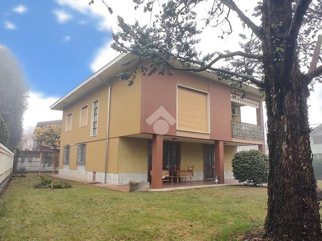 Casa indipendente a Ferno in Via Santa Maria, 34 - Foto 2