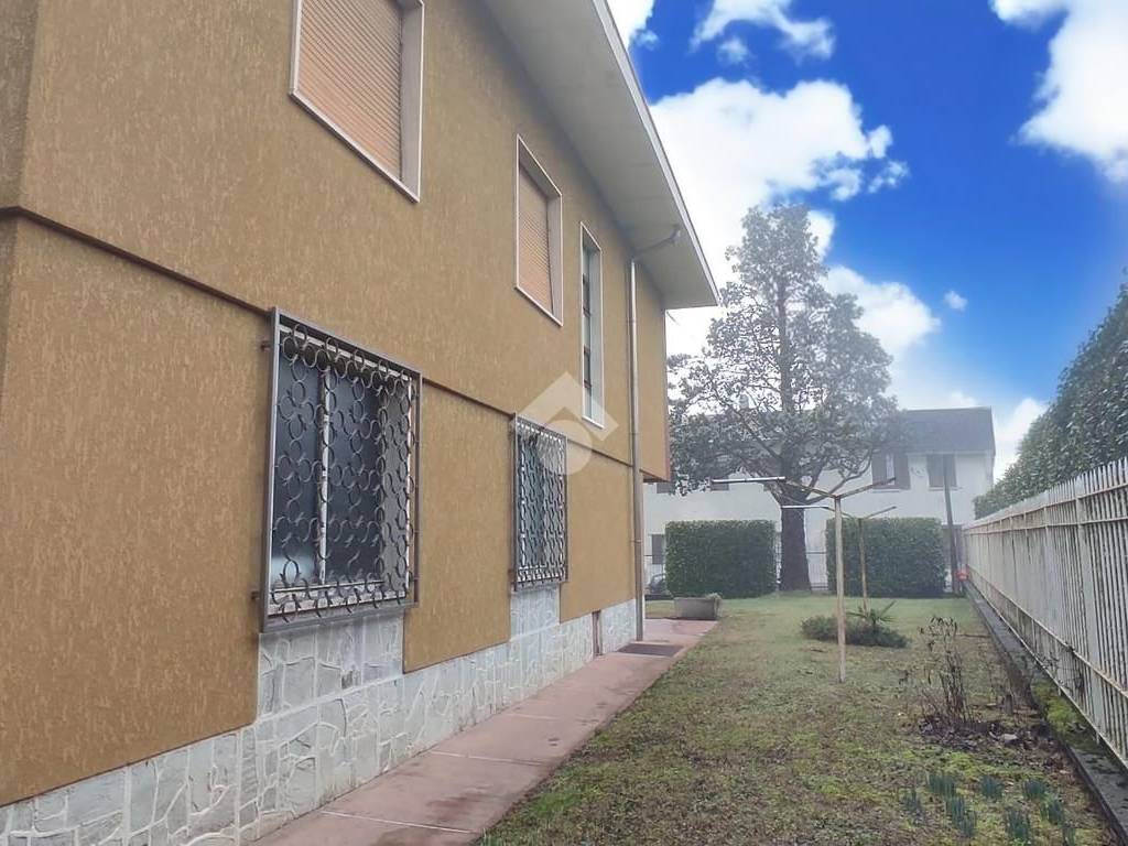Casa indipendente a Ferno in Via Santa Maria, 34 - Foto 3