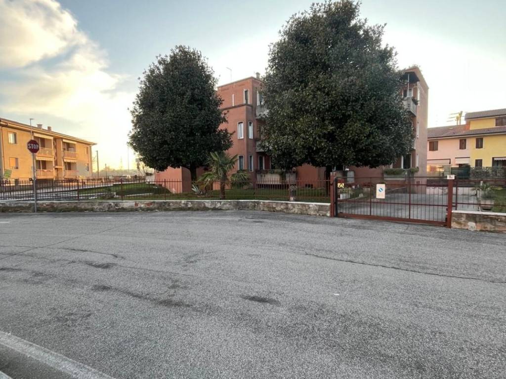 Appartamento a Bussolengo in Via Grazia Deledda, 1 - Foto 2