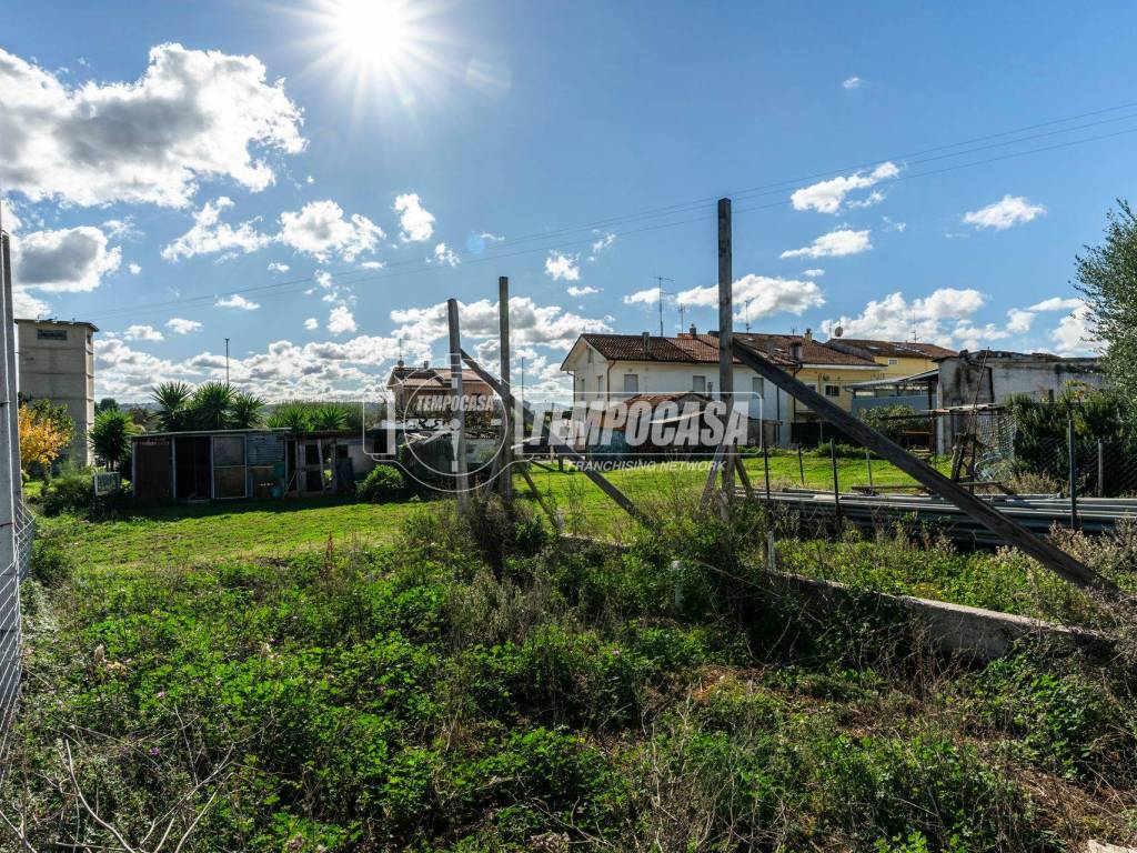 Terreno a Civitanova marche in Via Giuseppe di Vittorio - Foto 5