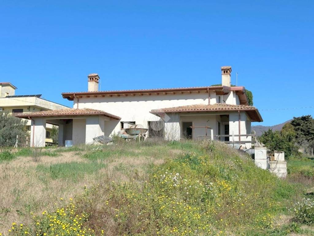 Villa a Velletri in Via Cinelli - Foto 2