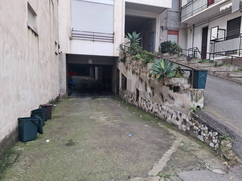 Casa indipendente a Letojanni in via Montebianco, 13 - Foto 2
