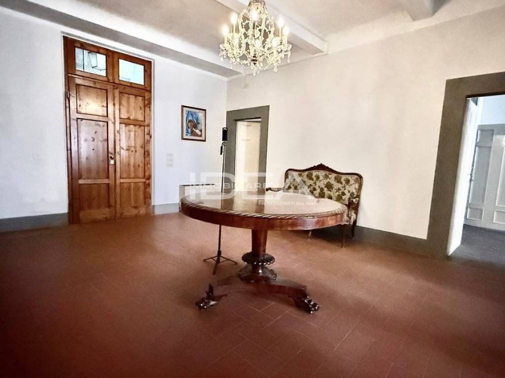 Appartamento a Lucca in Piazza san Pietro Somaldi , - Foto 3