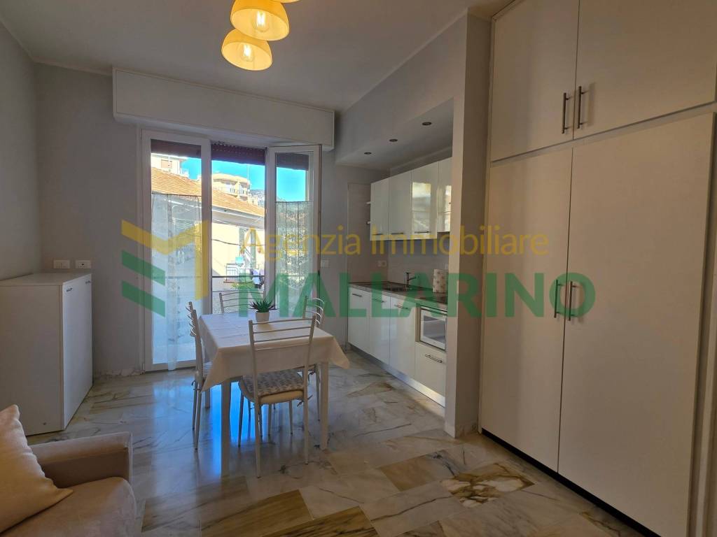 Appartamento a Finale ligure in Via Piemonte - Foto 2