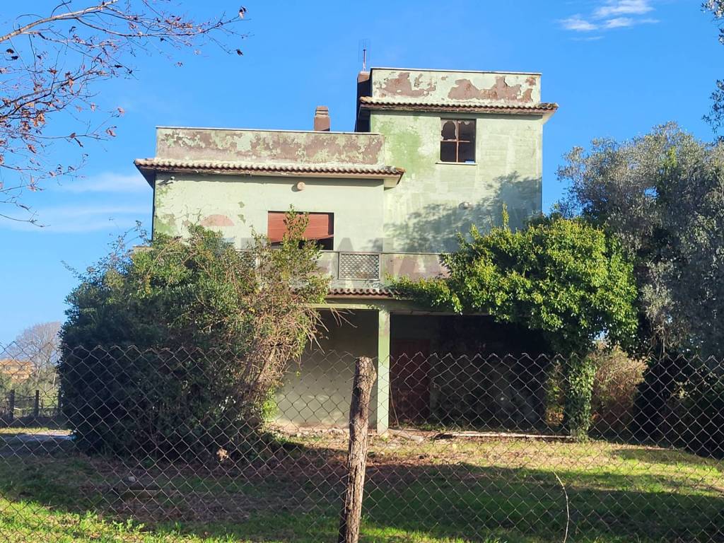 Casa indipendente a Anzio in Via Abruzzi, 59 - Foto 2
