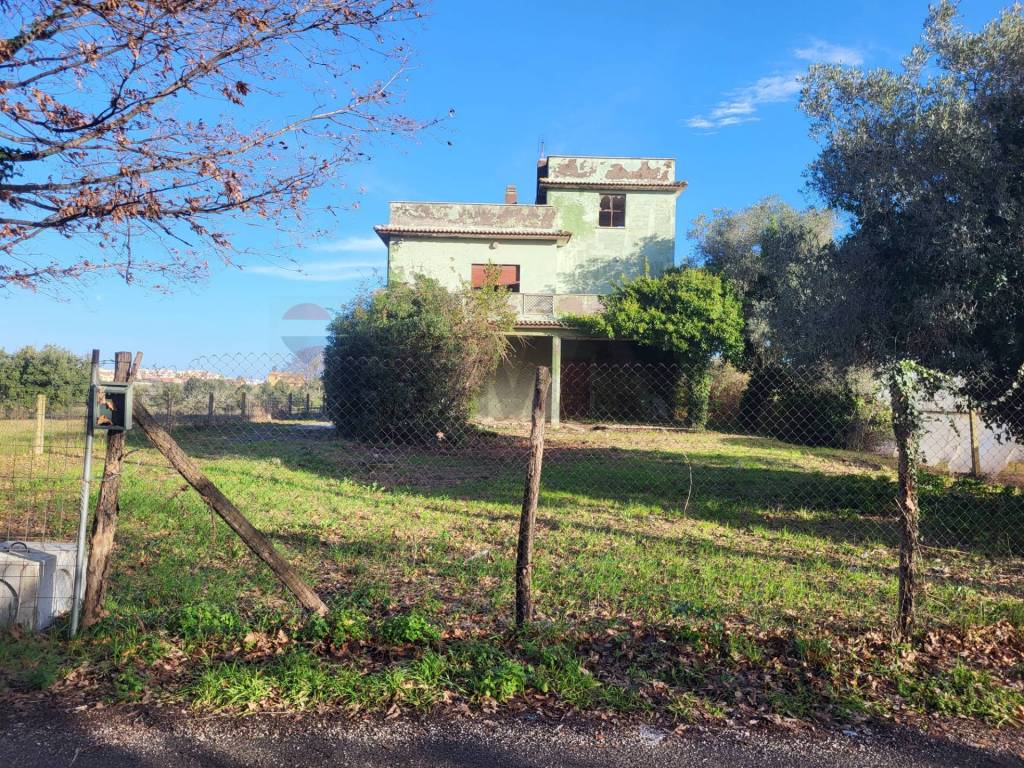 Casa indipendente a Anzio in Via Abruzzi, 59 - Foto 3