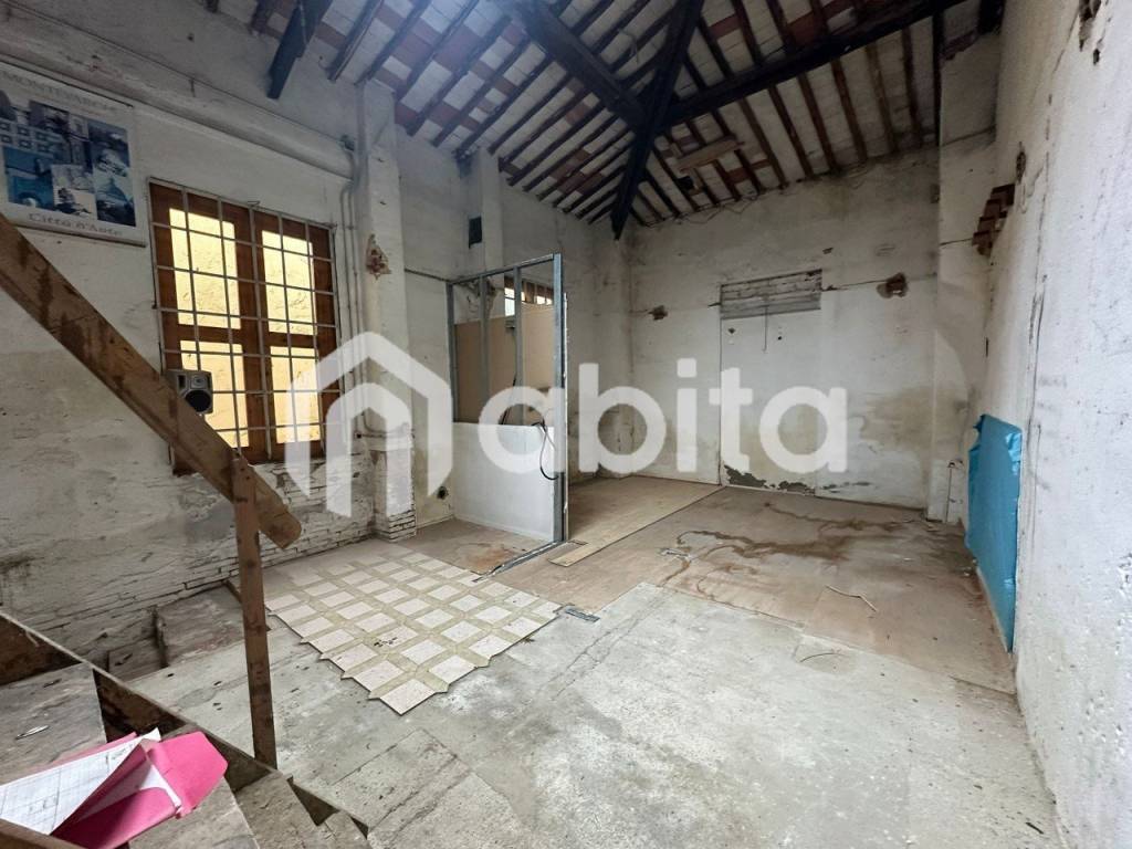 Box / garage a Montevarchi in via piave - Foto 2