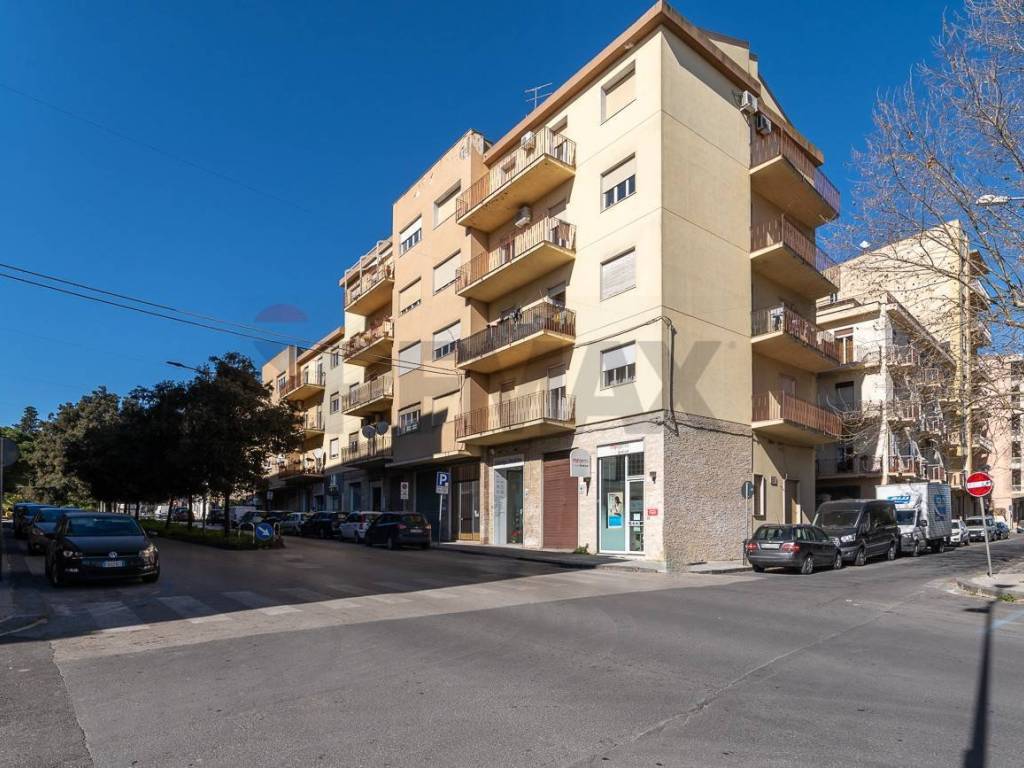 Appartamento a Caltagirone in viale autonomia, 27 - Foto 2