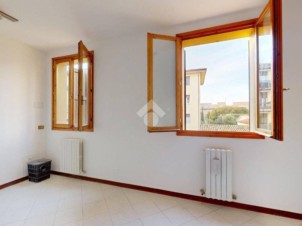Appartamento a Cento in Via Cremonino, 32 - Foto 5