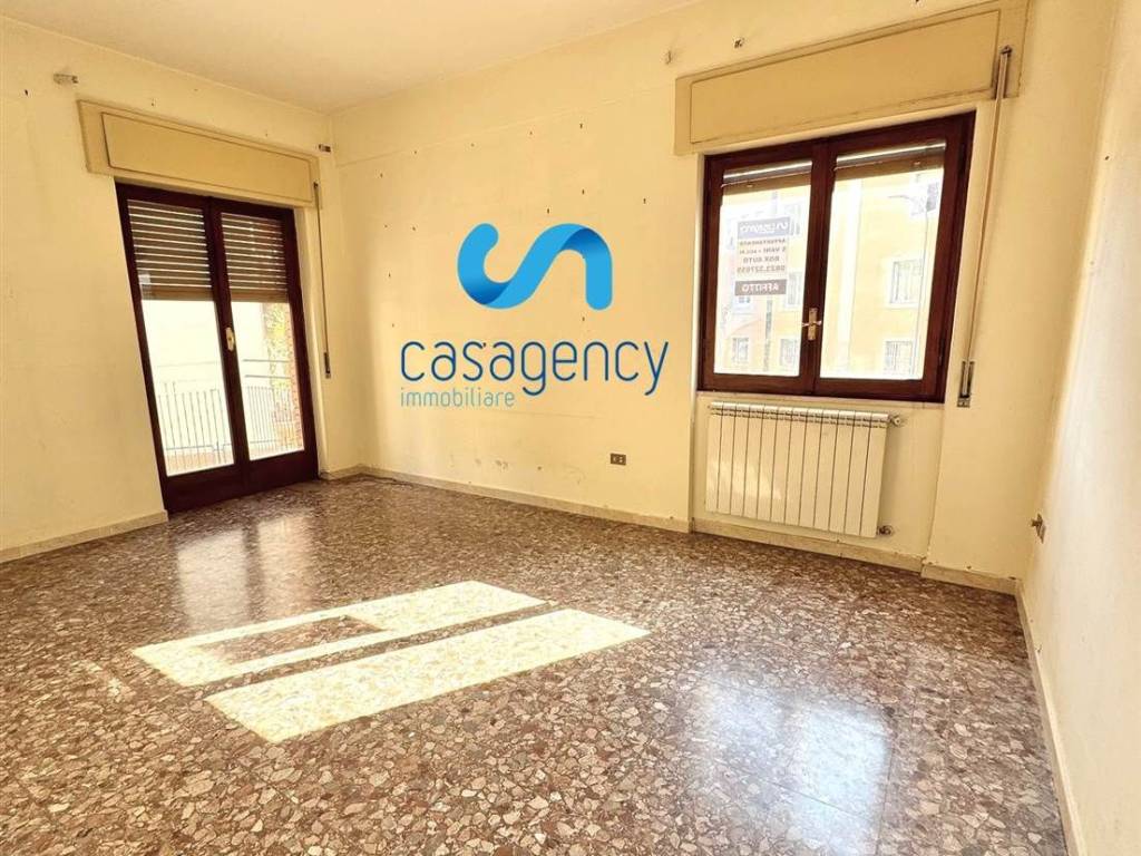 Appartamento a Caserta in VIA RUGGIERO, 17 - Foto 2