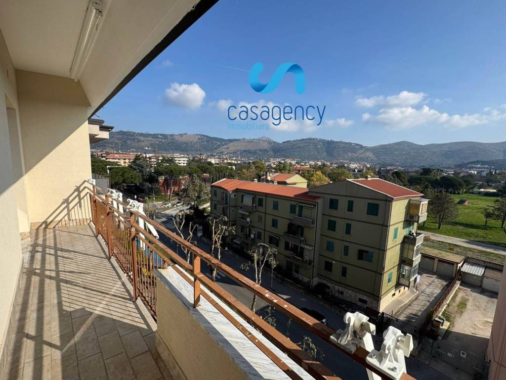 Appartamento a Caserta in viale beneduce, 29 - Foto 3