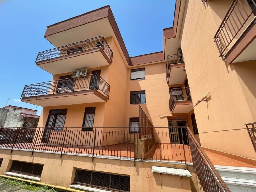 Appartamento a Mondragone in VIA ALEMANNO - Foto 3