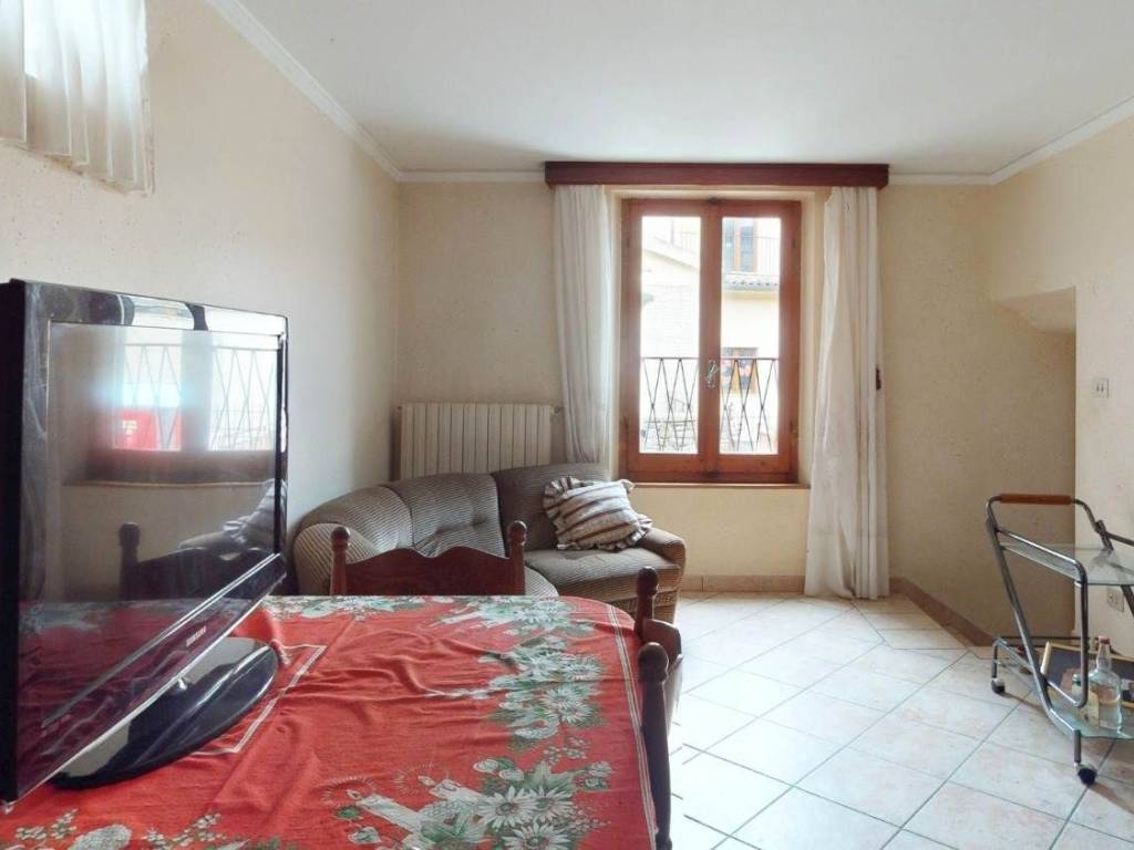 Casa indipendente a Bevagna in Piazza dell'Asilo - Foto 5
