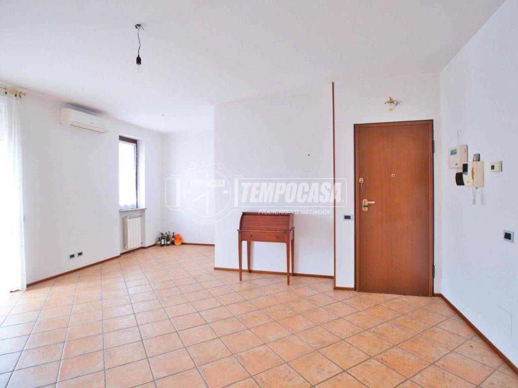 Appartamento a Cameri in Via San Francesco D'Assisi - Foto 2