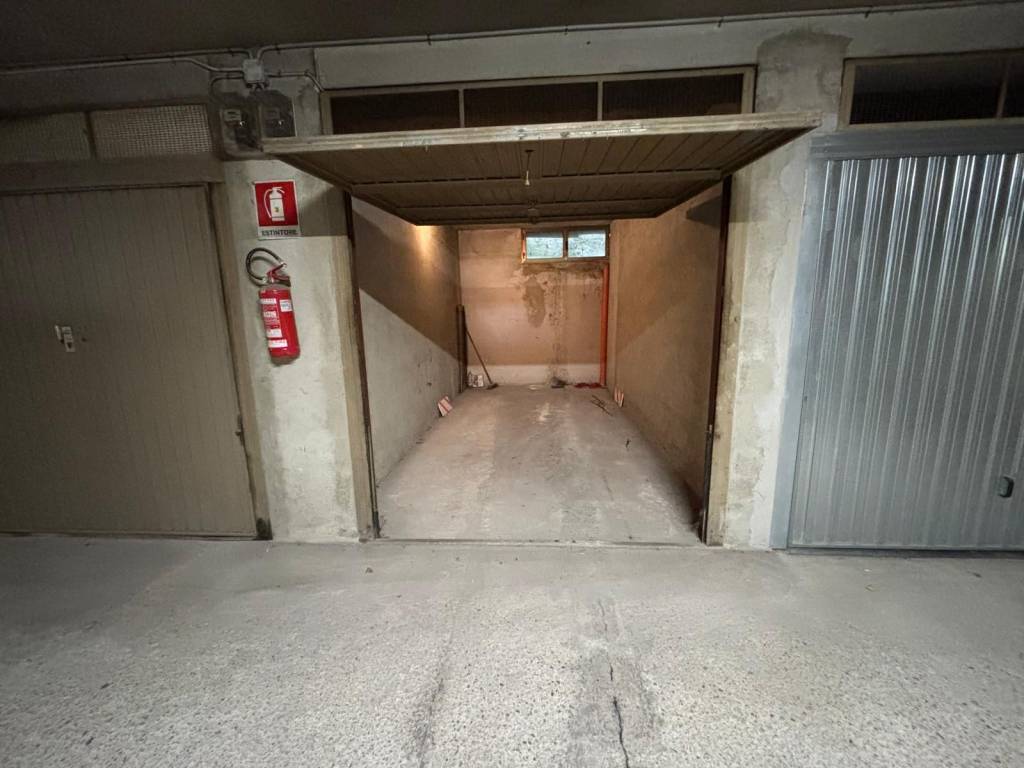 Box / garage a Asti in Via Duca d'Aosta, 62 - Foto 3