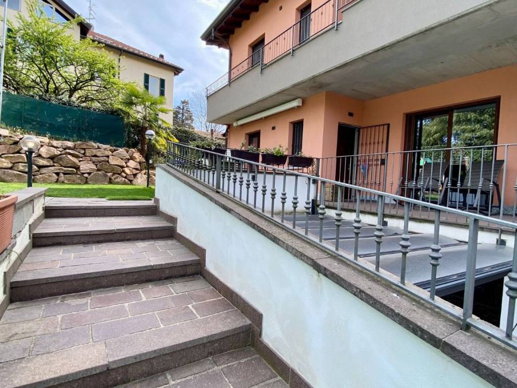 Villa a Binago in Via Piretta - Foto 2